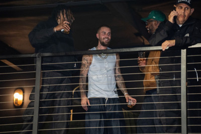 09.10 | Justin Bieber no The League, em Los Angeles, Califórnia.