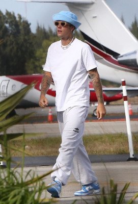 13.04 | Chega ao aeroporto de Miami