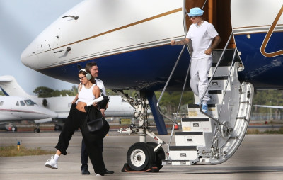 13.04 | Chega ao aeroporto de Miami