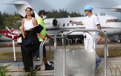 13.04 | Chega ao aeroporto de Miami