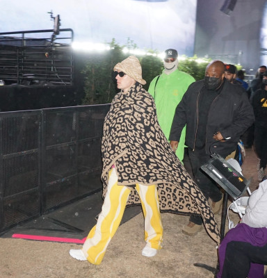 16.04 | Curte a apresentação de Billie Eilish no Coachella