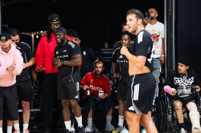 07.10 | Justin Bieber no The League, em Los Angeles, Califórnia.