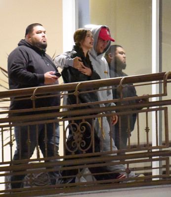 26.04 | Em um jantar romântico no Sushi Park, em Los Angeles