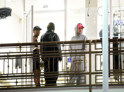 26.04 | Em um jantar romântico no Sushi Park, em Los Angeles