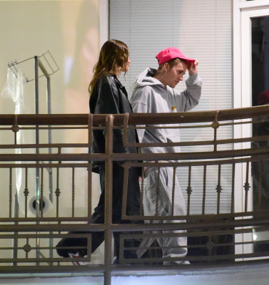 26.04 | Em um jantar romântico no Sushi Park, em Los Angeles