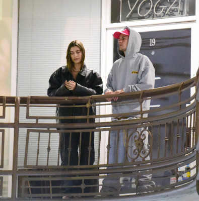 26.04 | Em um jantar romântico no Sushi Park, em Los Angeles