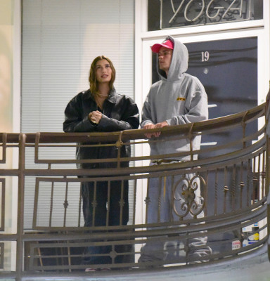 26.04 | Em um jantar romântico no Sushi Park, em Los Angeles