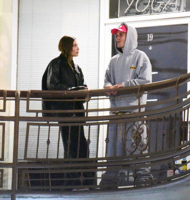 26.04 | Em um jantar romântico no Sushi Park, em Los Angeles