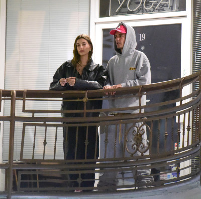 26.04 | Em um jantar romântico no Sushi Park, em Los Angeles