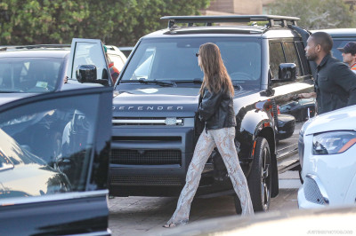 30.05 | Chega ao Nobu para um jantar romântico em Malibu