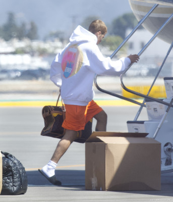 01.06 | Embarque em um jato particular em Los Angeles