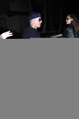29.06 | Saindo da igreja Churchome, em Beverly Hills