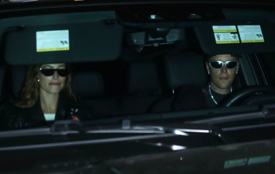 29.06 | Saindo da igreja Churchome, em Beverly Hills
