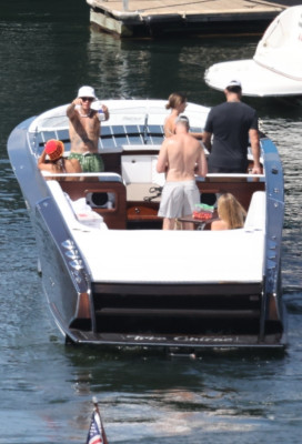 11.07 | Em um barco com amigos em Coeur d'Alene
