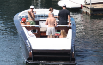 11.07 | Em um barco com amigos em Coeur d'Alene