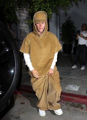 17.08 | Saindo do jantar no Catch Steak, em West Hollywood