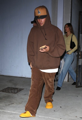 24.08 | Parte de Churchome, em Los Angeles