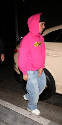 21.09 | Sai para um jantar romântico no Lavo, em West Hollywood