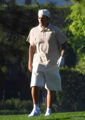03.10 | Jogando golfe em Beverly Hills com um amigo