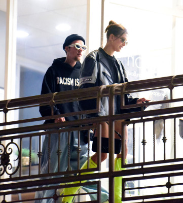 14.10 | Saindo do restaurante Sushi Park, em West Hollywood