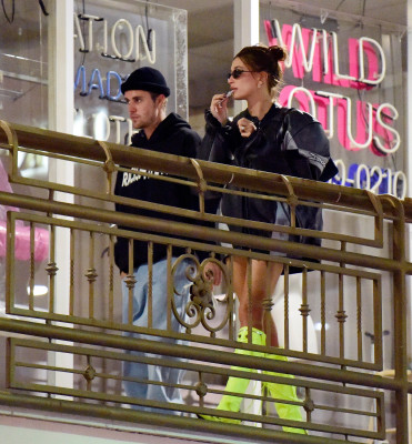 14.10 | Saindo do restaurante Sushi Park, em West Hollywood