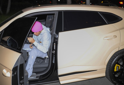 26.10 | Chega para um culto da Igreja Churchome em Beverly Hills