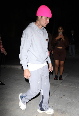 26.10 | Deixando a Igreja Churchome, em Beverly Hills