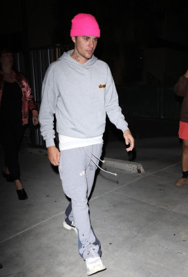 26.10 | Deixando a Igreja Churchome, em Beverly Hills