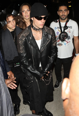 29.10 | Vai à festa de Halloween de Vas Morgan em West Hollywood