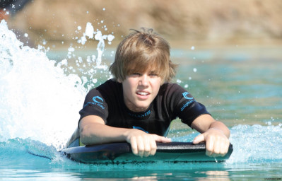 06.12 | Justin Bieber passeando em Bahamas