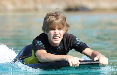 06.12 | Justin Bieber passeando em Bahamas