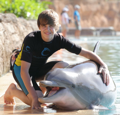 06.12 | Justin Bieber passeando em Bahamas