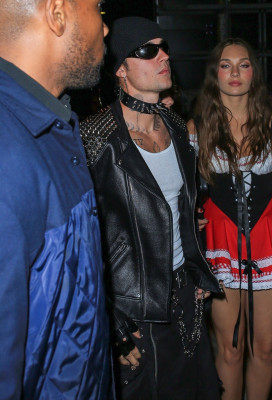 29.10 | Deixando a festa de Halloween de Vas Morgan em West Hollywood