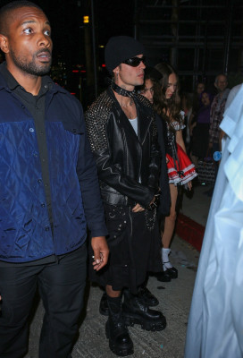 29.10 | Deixando a festa de Halloween de Vas Morgan em West Hollywood