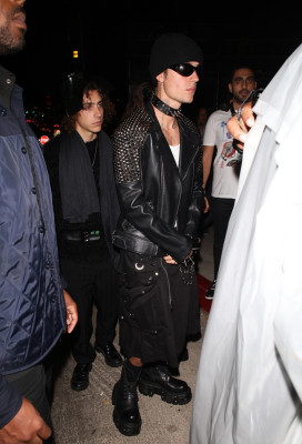 29.10 | Deixando a festa de Halloween de Vas Morgan em West Hollywood