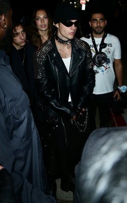 29.10 | Deixando a festa de Halloween de Vas Morgan em West Hollywood