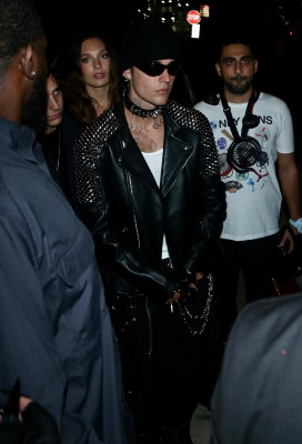 29.10 | Deixando a festa de Halloween de Vas Morgan em West Hollywood