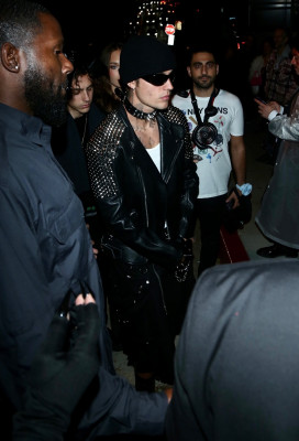 29.10 | Deixando a festa de Halloween de Vas Morgan em West Hollywood