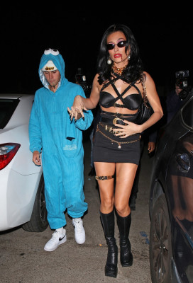 30.10 | Saindo para uma festa de Halloween em West Hollywood
