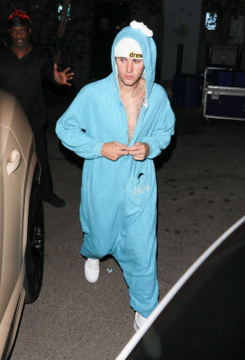 30.10 | Saindo para uma festa de Halloween em West Hollywood