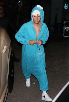 30.10 | Saindo para uma festa de Halloween em West Hollywood