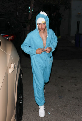 30.10 | Saindo para uma festa de Halloween em West Hollywood