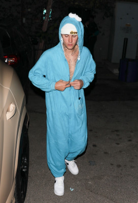 30.10 | Saindo para uma festa de Halloween em West Hollywood