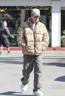 02.11 | Tomando um café em Beverly Hills