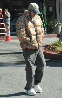 02.11 | Tomando um café em Beverly Hills