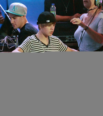 19.06 | Justin Bieber ensaiando para o MMVA 2010