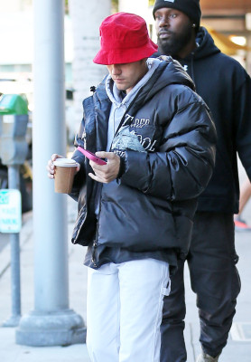 12 de novembro – Tomando café em Beverly Hills
