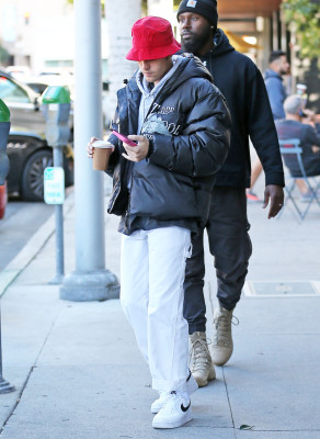 12 de novembro – Tomando café em Beverly Hills