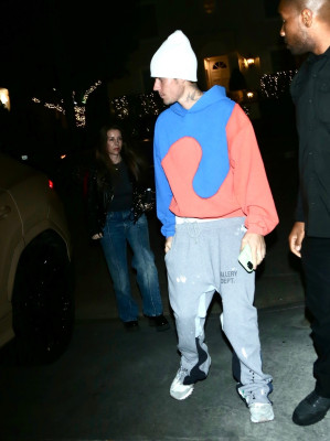 30.11 | Chega para um culto na Churchome em Beverly Hills