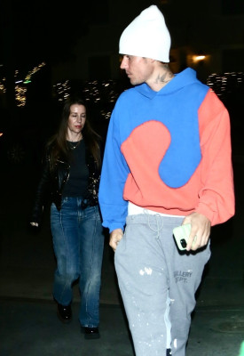 30.11 | Chega para um culto na Churchome em Beverly Hills